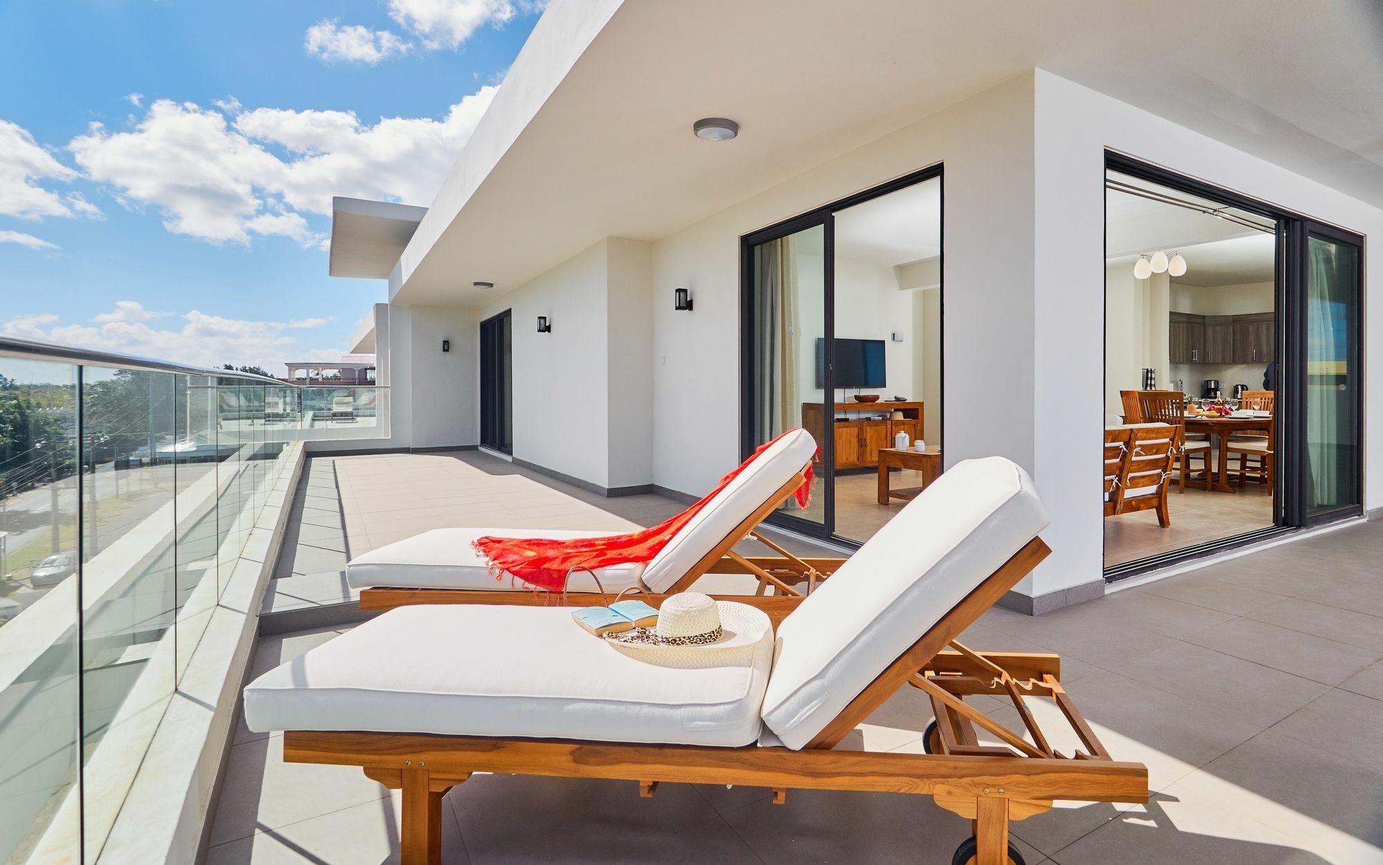 Liberty Drive Apartments & Penthouses By Lov Тру о Биш Екстериор снимка